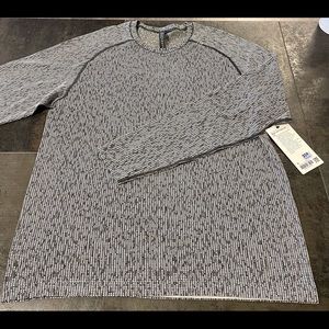 Lululemon Metal Vent Tech 2.0 LS size XL